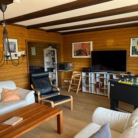 別荘 Haus 68 Bergblick アルラッハ